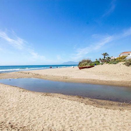 Perfectly Located Beachside Apartment In Elviria Marbella Zewnętrze zdjęcie
