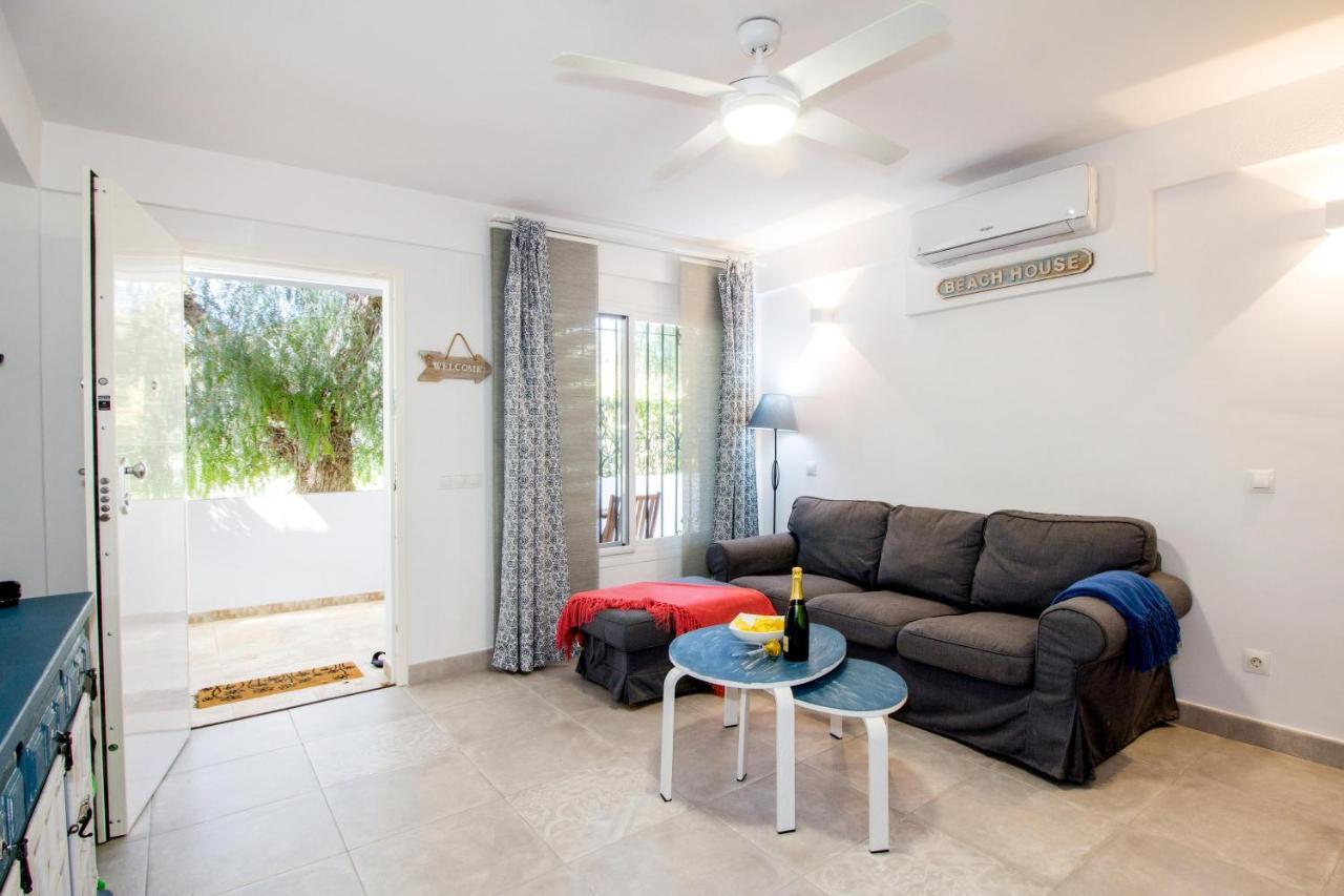 Perfectly Located Beachside Apartment In Elviria Marbella Zewnętrze zdjęcie