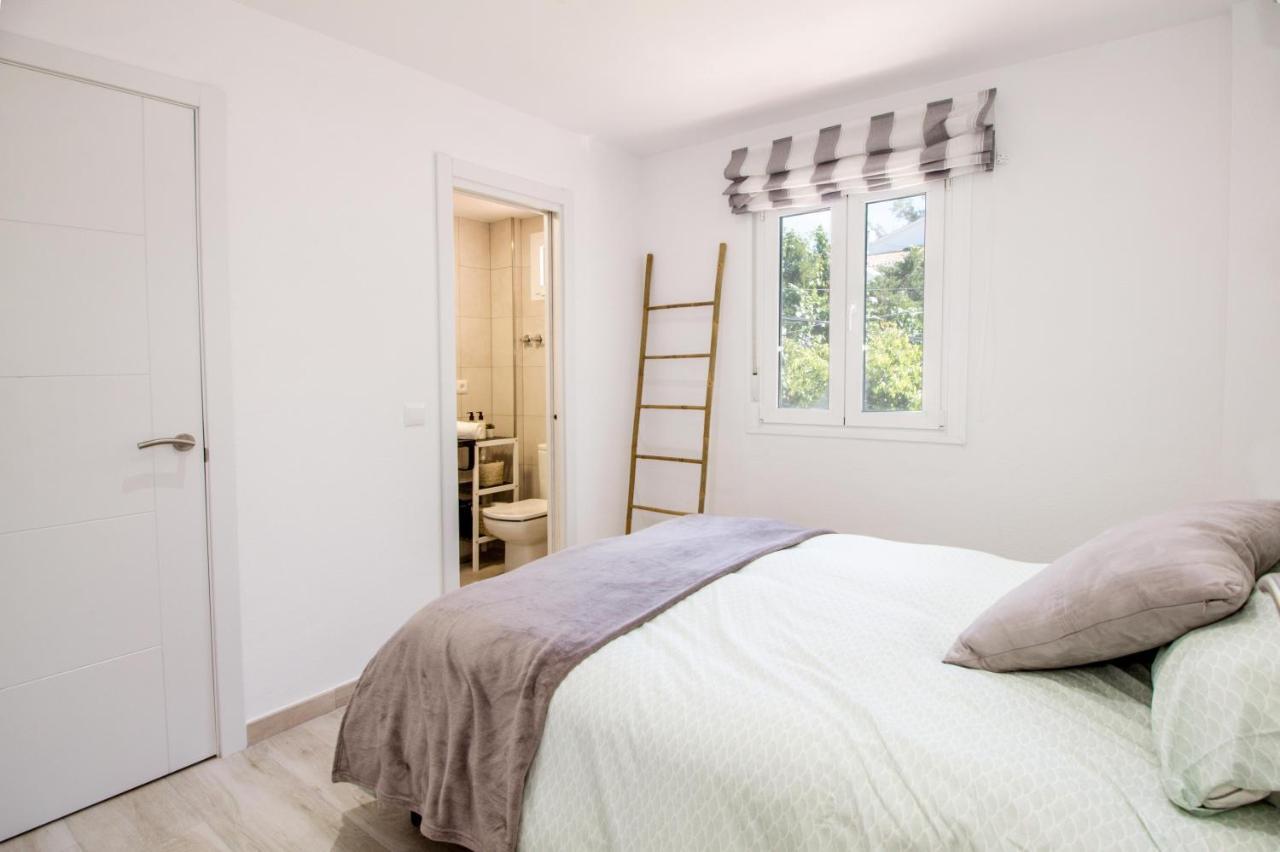 Perfectly Located Beachside Apartment In Elviria Marbella Zewnętrze zdjęcie